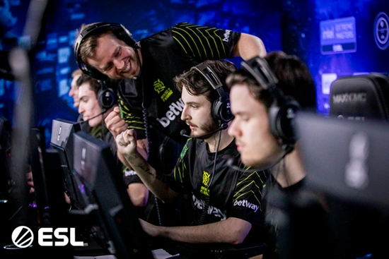 探索二次元MOBA大逃杀游戏永恒轮回国服上线新纪元