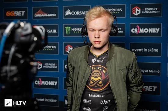 PUBG全新玩法下车上路引发玩家热议